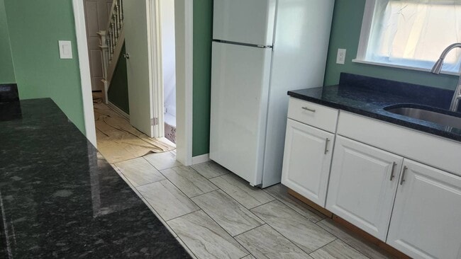 Building Photo - 45 Woodcliff Ave