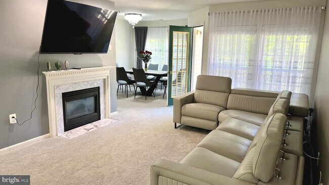 Building Photo - 12020 Amber Ridge Cir