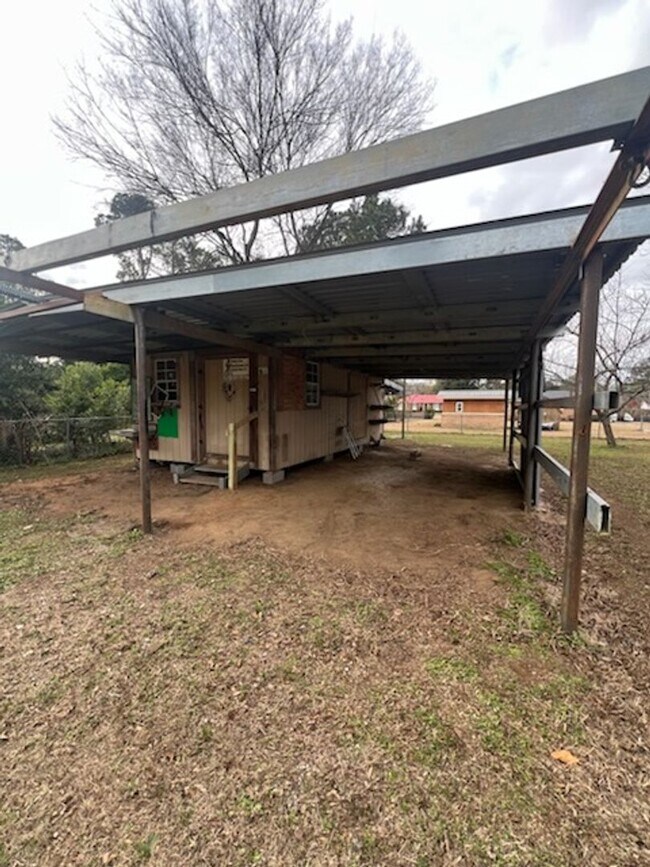 Building Photo - 4BR/2BA House in Darlington, SC