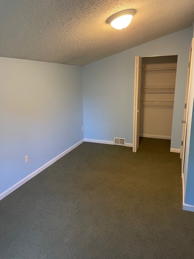 Building Photo - 1241 Nassau St