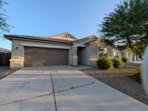 Building Photo - 9407 E Alfalfa Dr
