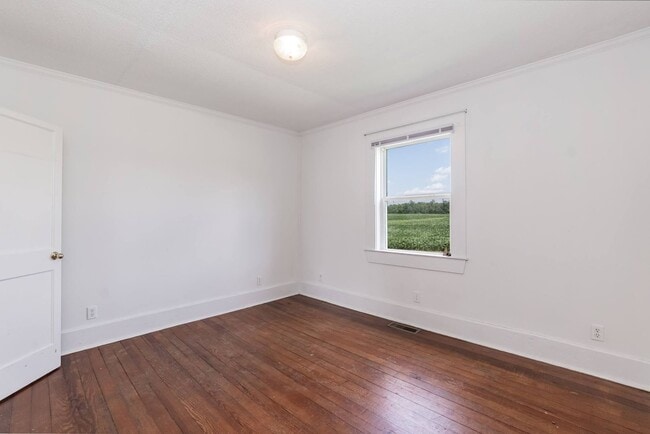 Building Photo - Serene Home For Rent!