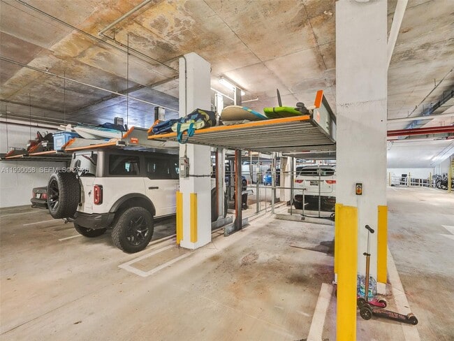 Building Photo - 720 NE 62nd St