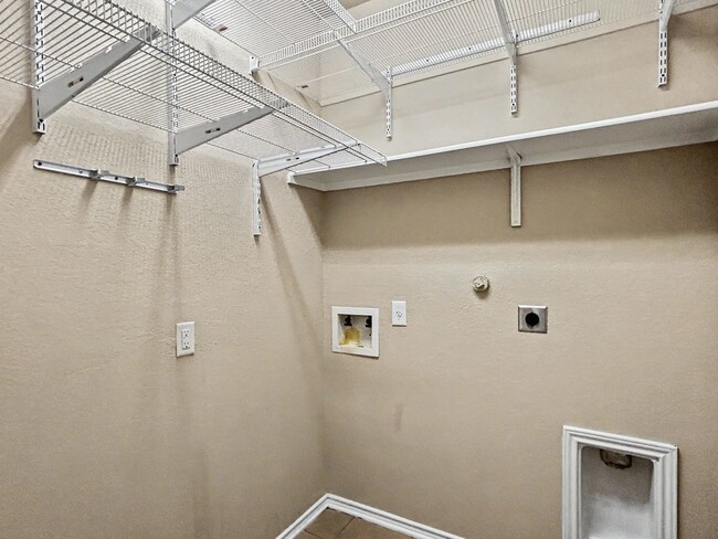 Building Photo - 3,115-Square-Foot Home in Wildhorse at Tausch Farms