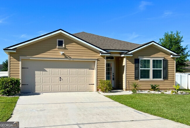 Primary Photo - 204 Hayworth Ct