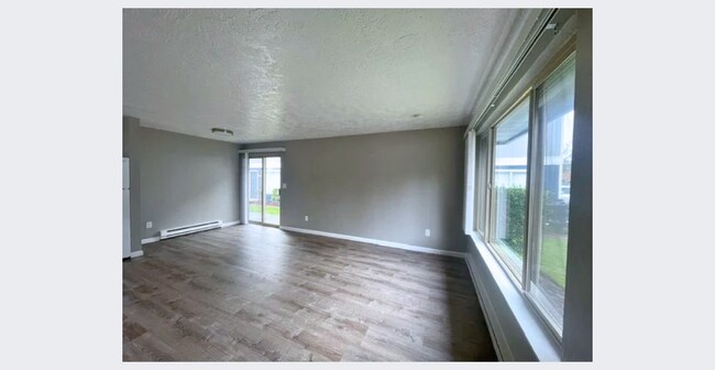 Primary Photo - 122 Lilly Rd NE