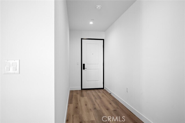 Building Photo - 10657 Moorpark St