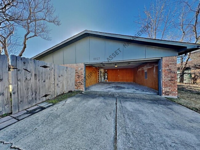 Building Photo - Newly Renovated Single Family Home | 3 BR/2BA | 1-Car Covered Parking | Gated backyard