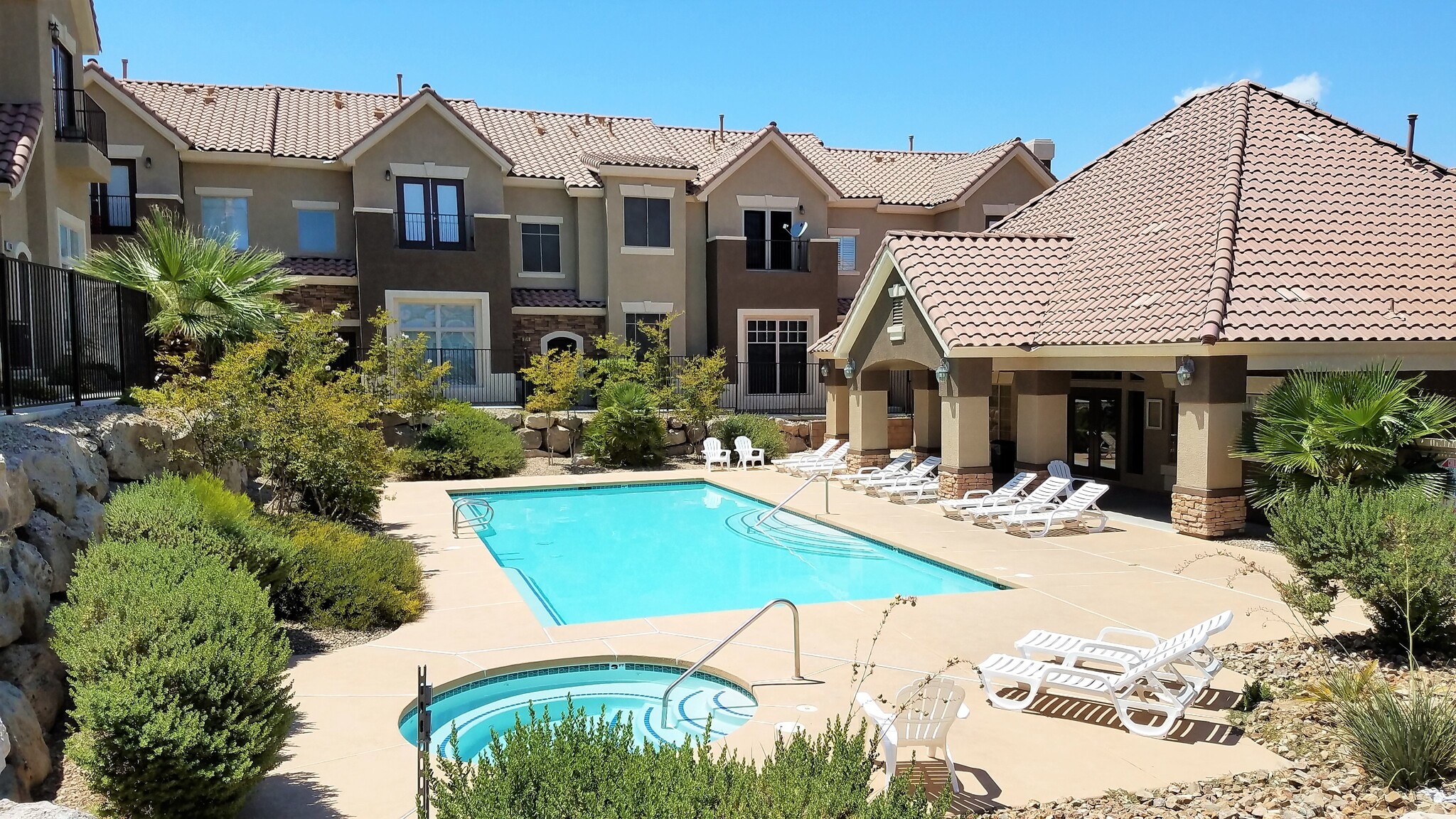 Building Photo - 2750 Fountain Ridge Ln