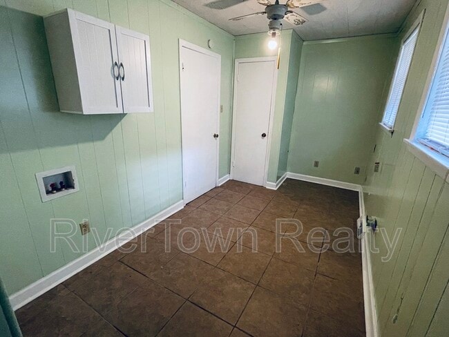 Building Photo - 4406 Ferndale Rd