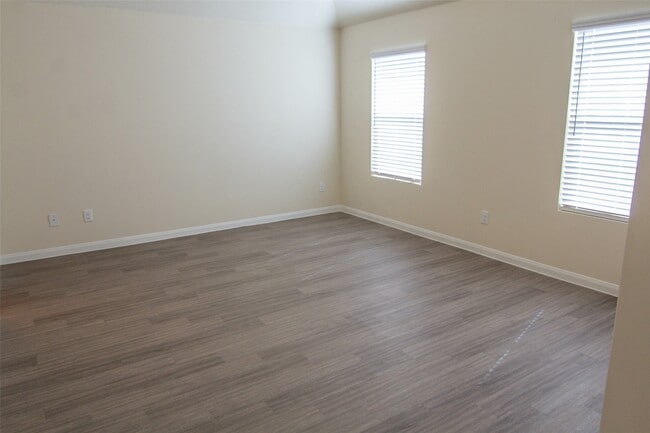 Building Photo - 926 Hidden Cove Ct