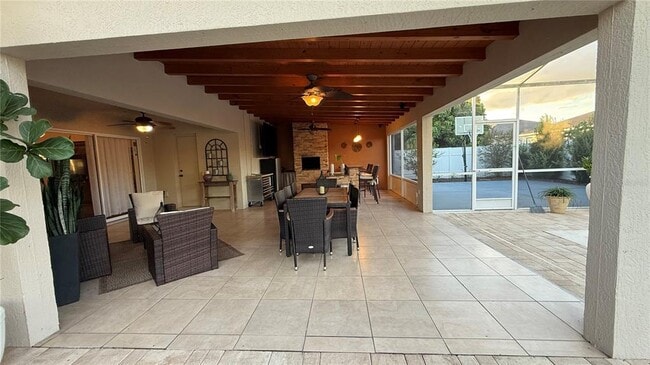 Building Photo - 175 Cloverdale Rd