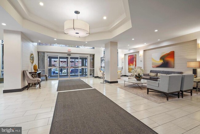 Building Photo - 1225 Martha Custis Dr