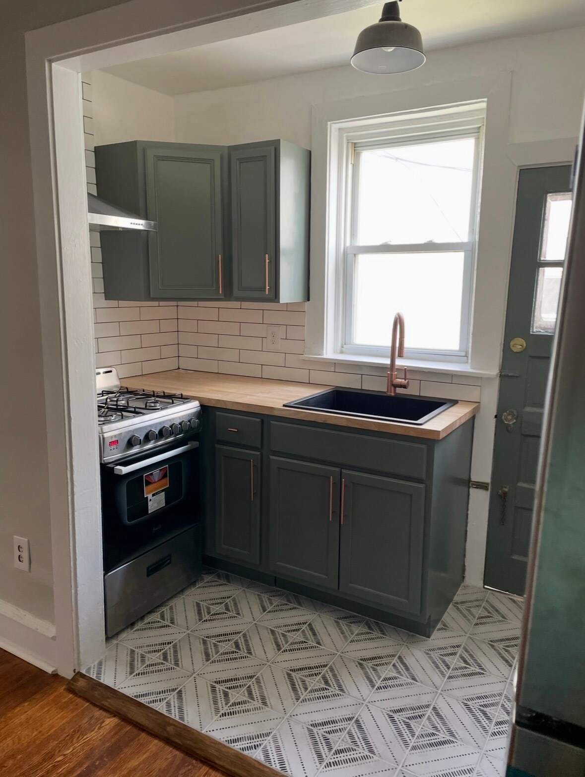Building Photo - 209 Berbro Ave