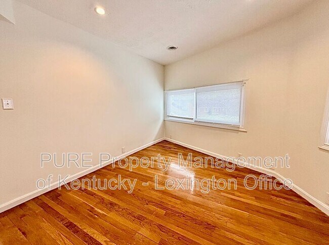 Building Photo - 430 Mt Tabor Rd