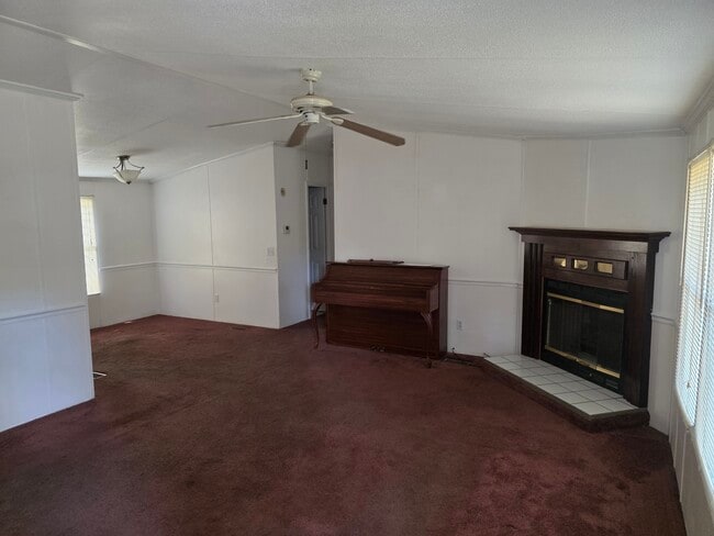 Building Photo - Tall Pines Mobile Home Park Lot 5