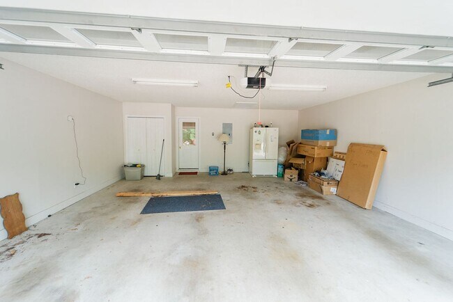 Building Photo - 3 Bed, 2 bath, in Hot Springs Village