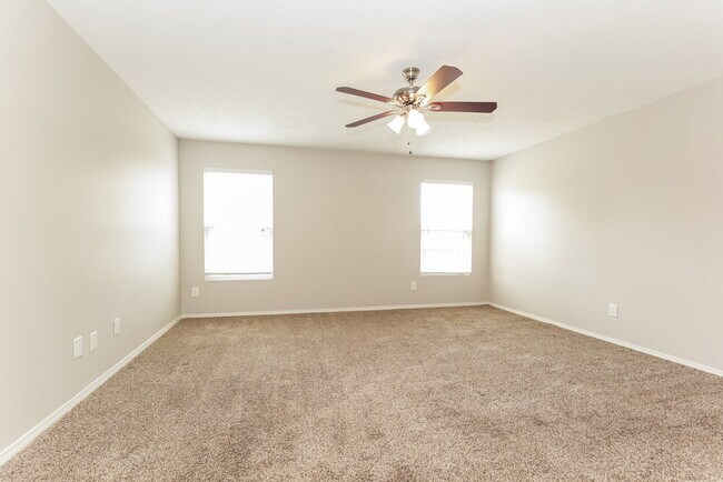 Building Photo - 5144 Sunsail Dr