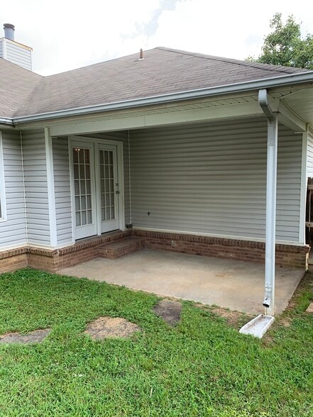 Building Photo - 3403 Saddle Creek Cove