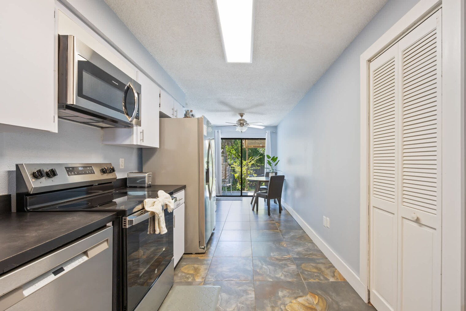 Building Photo - 280 S Atlantic Ave