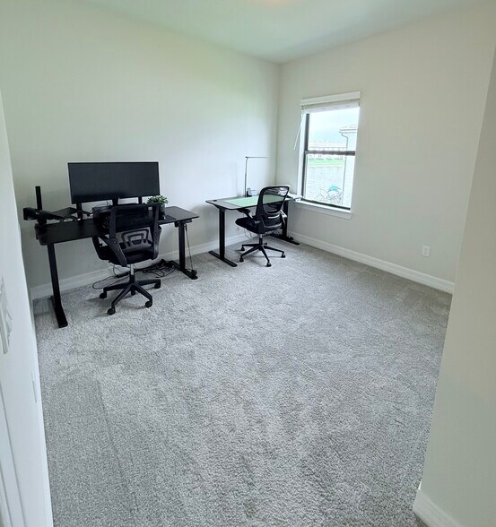 Building Photo - 4408 Appleton Cir W