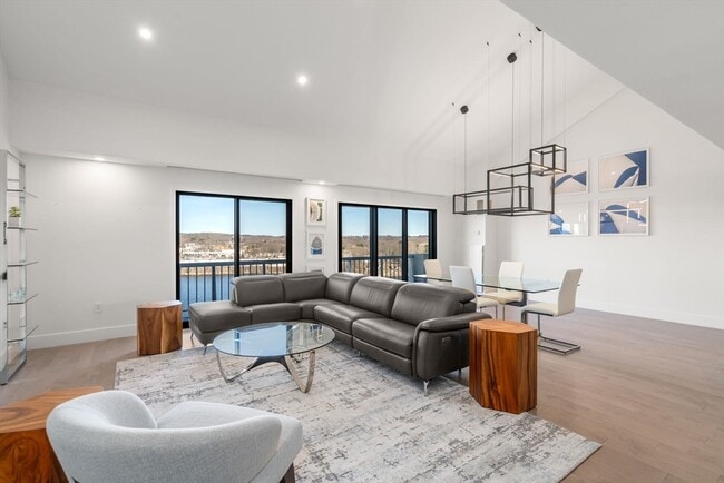 Building Photo - 65 Lake Ave