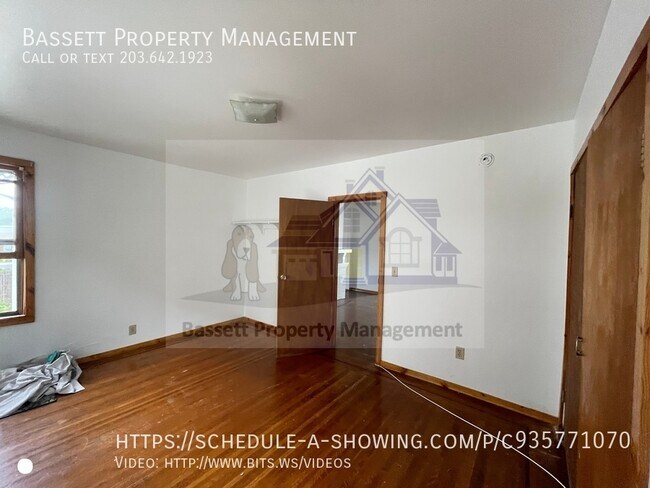 Building Photo - 617 Elm St