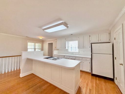 Building Photo - **OFFERING REFUNDABLE APPLICATION FEES & $250 MOVE IN PROMOTION** Incredible 5BD, 4.5BA House in ...