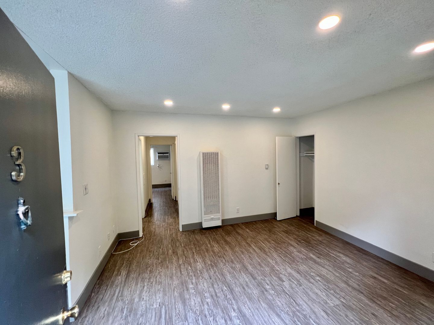 Building Photo - 12727 Matteson Ave