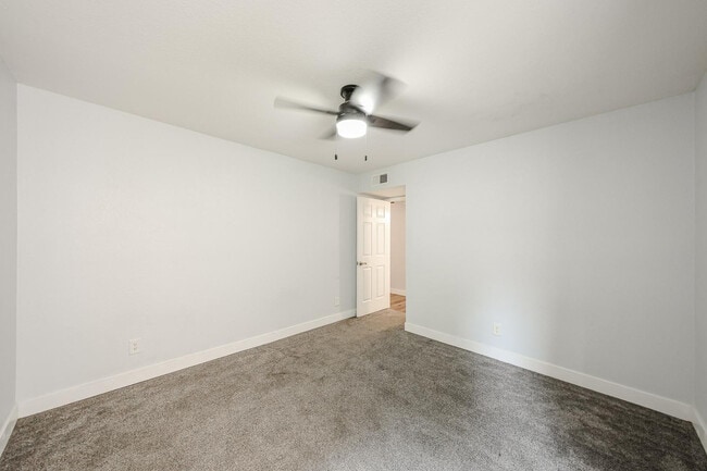 Building Photo - 1340 N Recker Rd