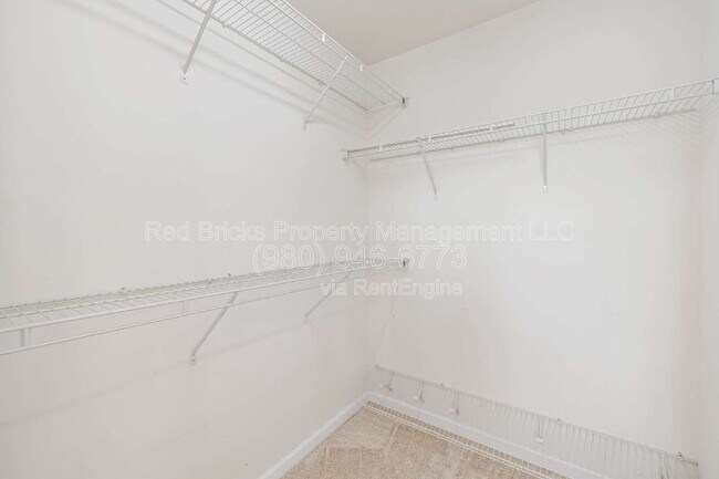 Building Photo - 117 Snead Rd