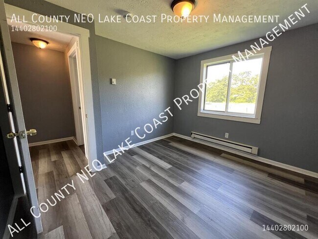 Building Photo - 1372 Massachusetts Ave