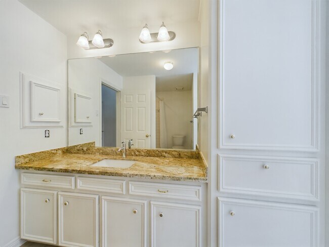 Building Photo - 5627 Winsome Ln
