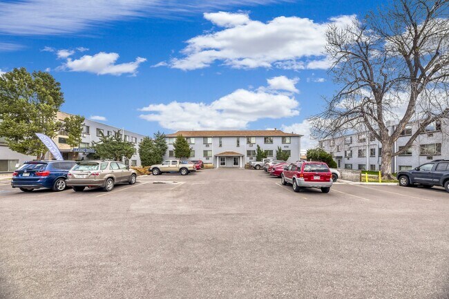 Building Photo - Continental Court