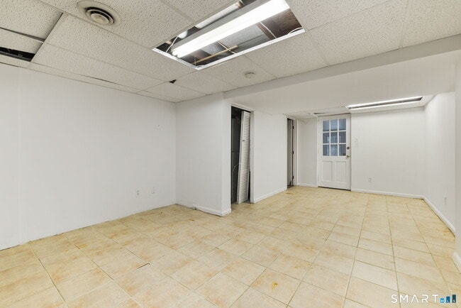 Building Photo - 60 Ferris Ave