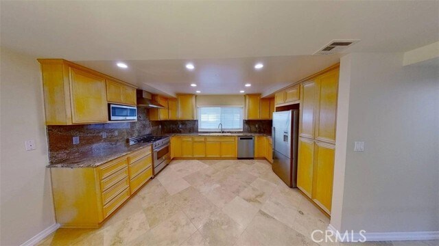 Building Photo - 4754 La Villa Marina