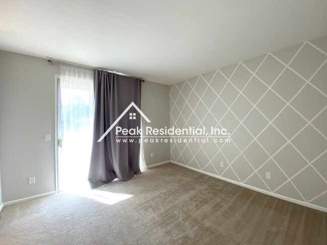 Building Photo - Charming 3 bd/2 ba Elk Grove Home!