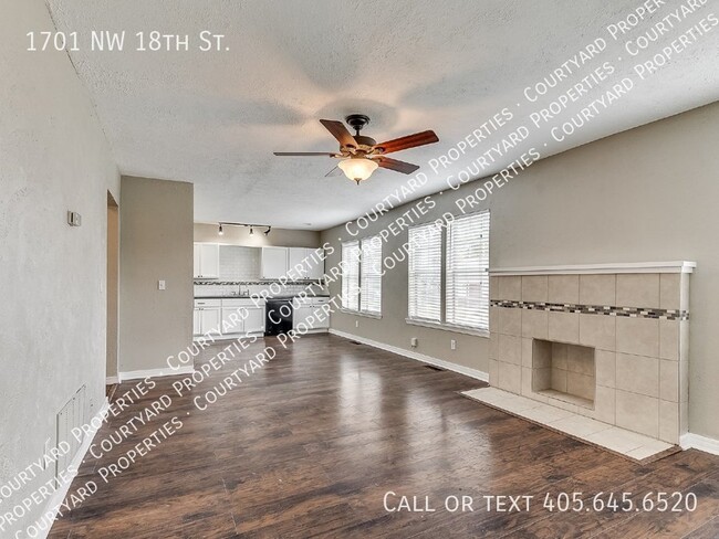 Building Photo - Beautiful 2 bed, 2 bath updated duplex in ...