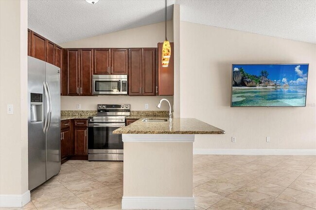 Building Photo - 1208 Roma Ct