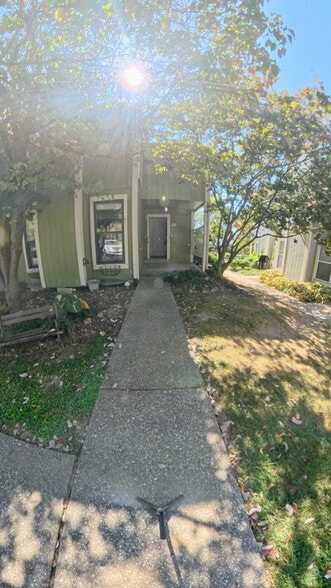 Primary Photo - 64 Schooner Ln