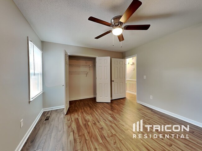 Building Photo - 812 Hepplewhite Ct