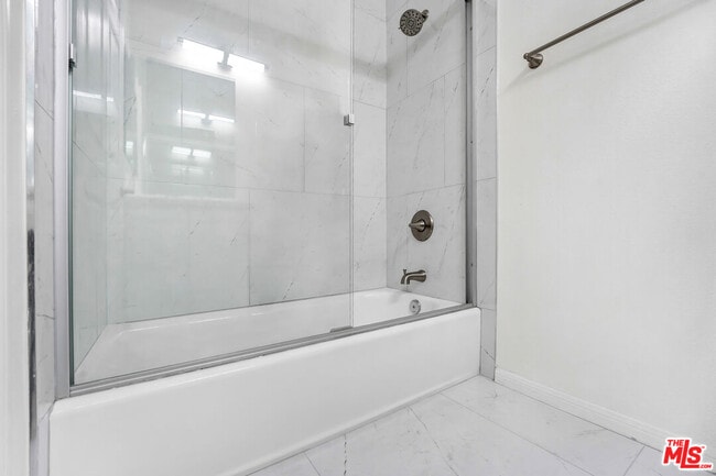 Building Photo - 5430 Bellingham Ave