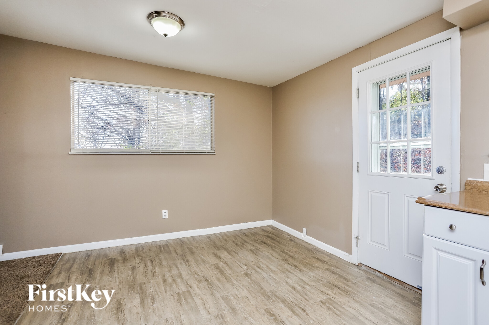 Building Photo - 31 Delores Dr