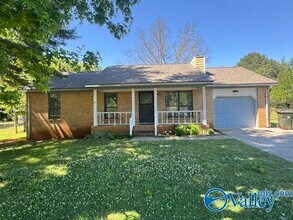 Building Photo - 127 Colby Dr NE