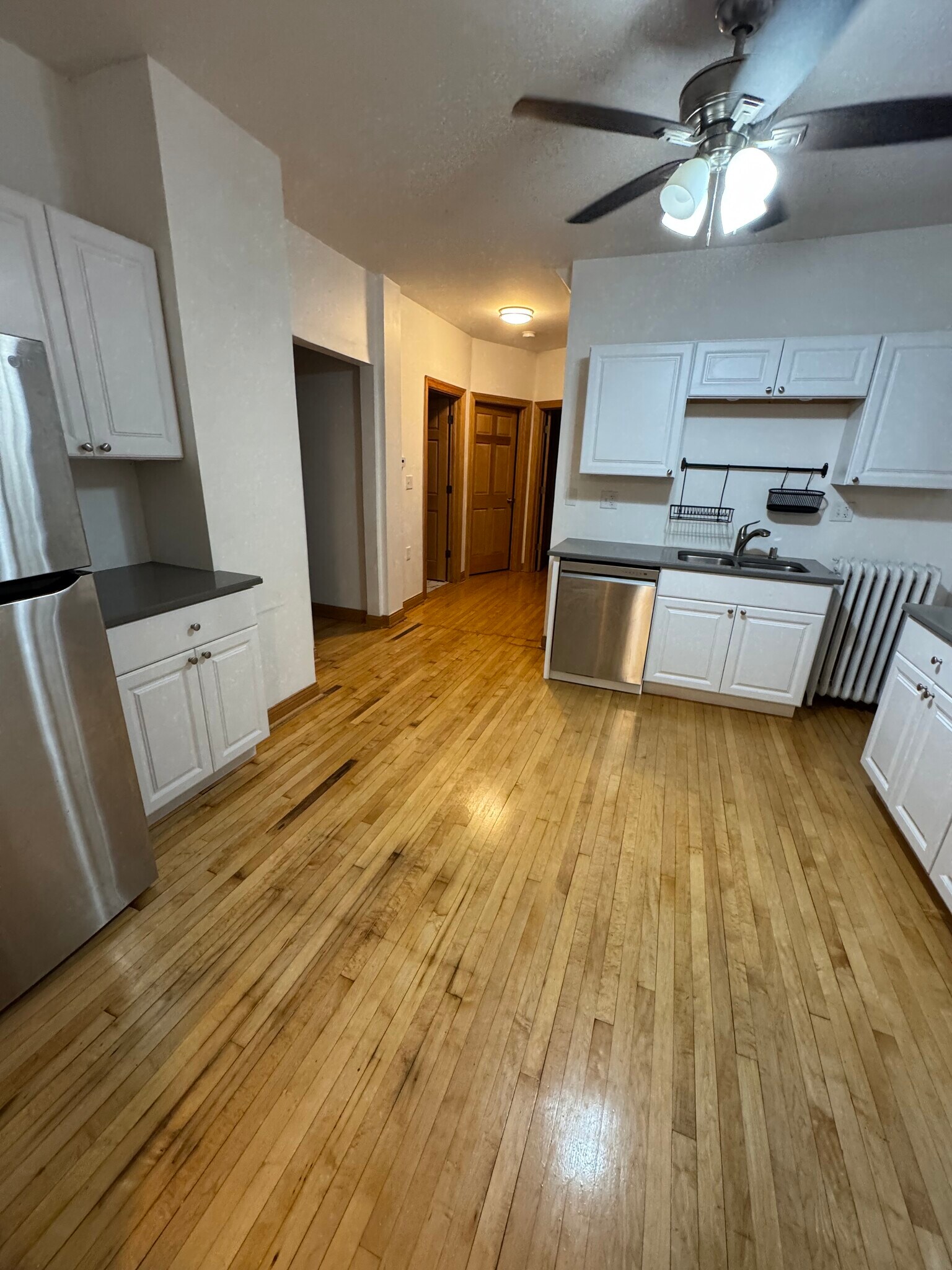 Building Photo - 3078 S Kinnickinnic Ave