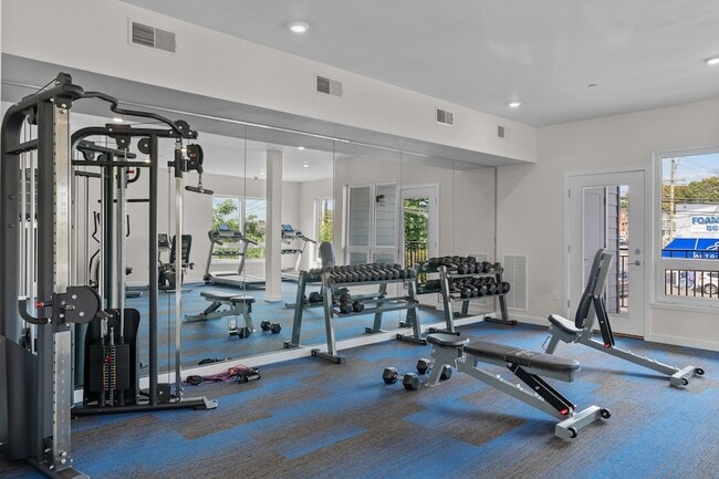 Building Photo - 71 Connecticut Ave