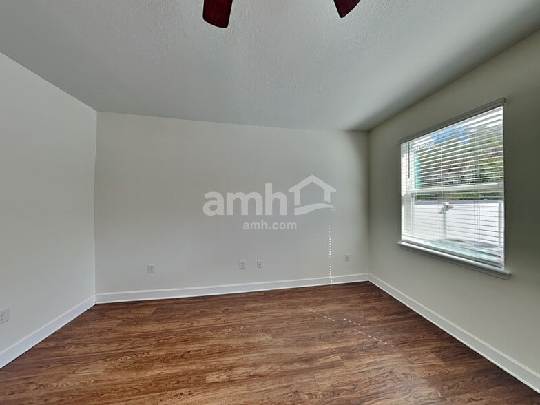 Building Photo - 4423 Reisswood Loop