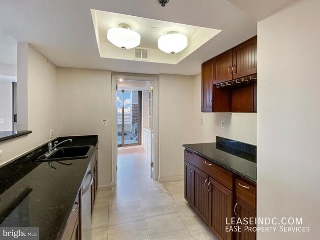 Building Photo - 1275 25th St NW