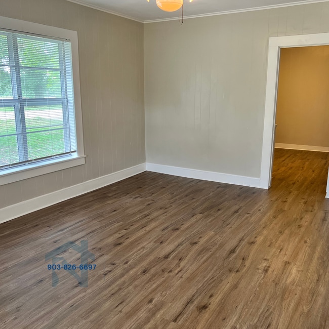 Building Photo - 5466 TX-77