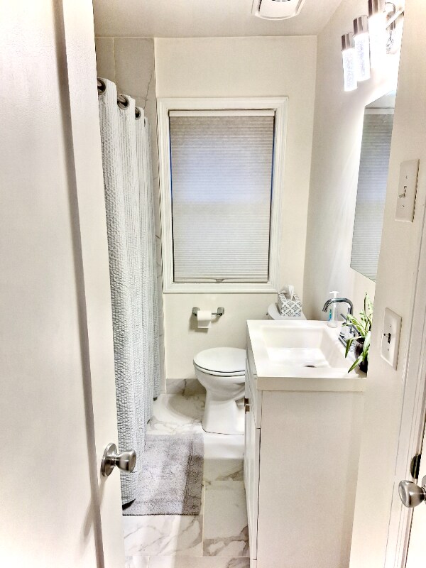 Building Photo - 545 Elm Grove Rd